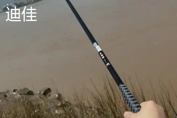 鲤鱼竿的适宜调性，一般为37调或28调