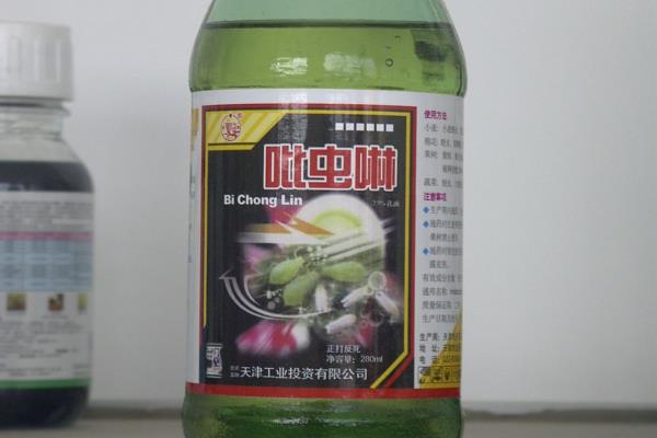 丝瓜盛瓜期的管理方法，结瓜期后通常3-4天浇水一次