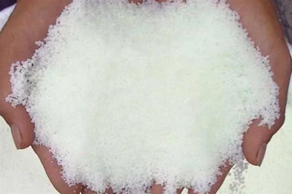 尿素的主要成分，以碳、氮、氧等物质为主