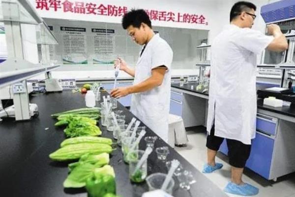 怎么认证无公害农产品，符合生产要求即可向农业行政主管部门申请认定