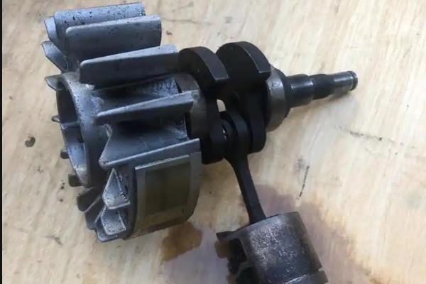 修理农机使用黄油要注意什么，活塞环、汽缸垫、调速器等部件不可乱用黄油