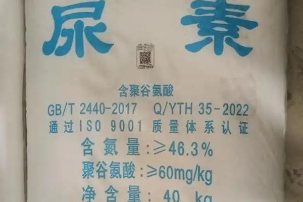 杀死菜青虫的土办法，可撒施草木灰