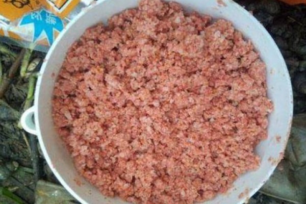 九一八饵料名称的由来,因6小时钓了918条鲫鱼而得名