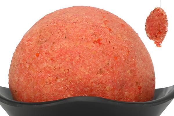 垂钓黑鲩鱼的饵料,使用蚯蚓、泥鳅等活饵效果较好