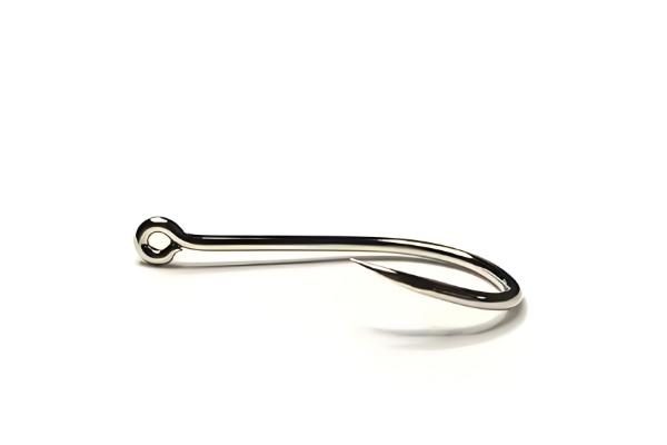 带孔鱼钩的绑线方法，按以下四个步骤进行