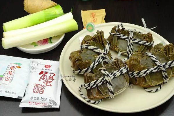 大闸蟹要买公的还是母的，二者的黄金食用时间不同