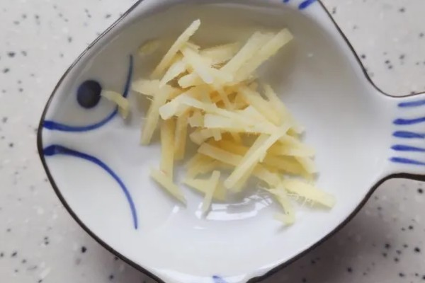 大闸蟹要买公的还是母的，二者的黄金食用时间不同