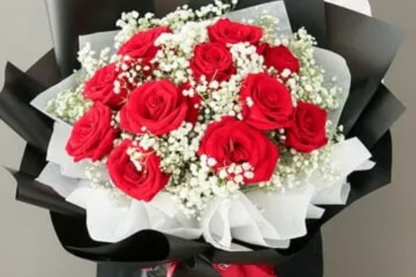 77朵玫瑰花代表的含义，寓意久别重逢的开心与思念