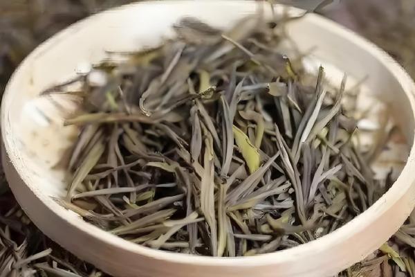 黄茶的代表性的茶，有君山银针、霍山黄芽等