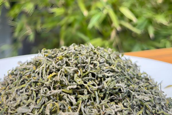 黄茶的代表性的茶，有君山银针、霍山黄芽等