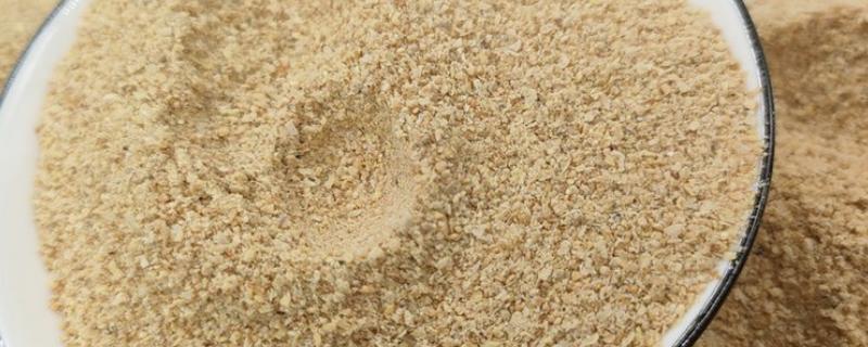 猪饲料的配方，用麦麸、玉米、鱼粉等材料配制