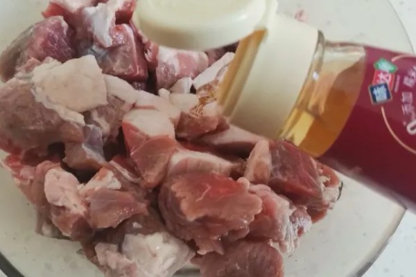 羊腿肉多还是羊排肉多，羊腿肉多
