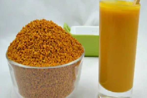 茶花粉的简介，是蜜蜂从茶花上面采集的花粉团