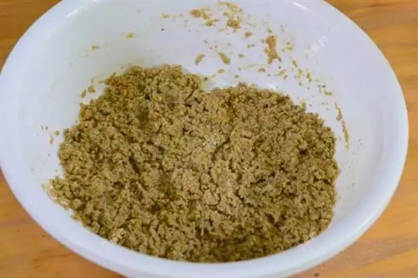 冬季钓鲤鱼的技巧，建议在气温高且晴朗的天气出钓