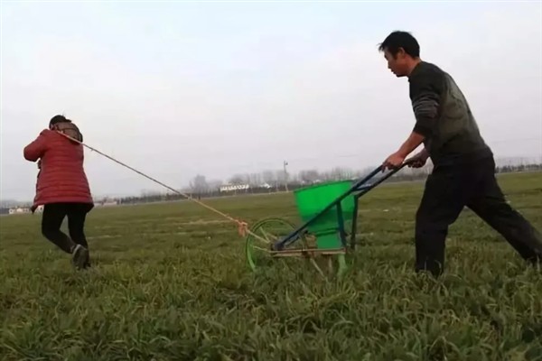 怎么区分真假复合肥，包装粗糙或不完整可能是假劣产品