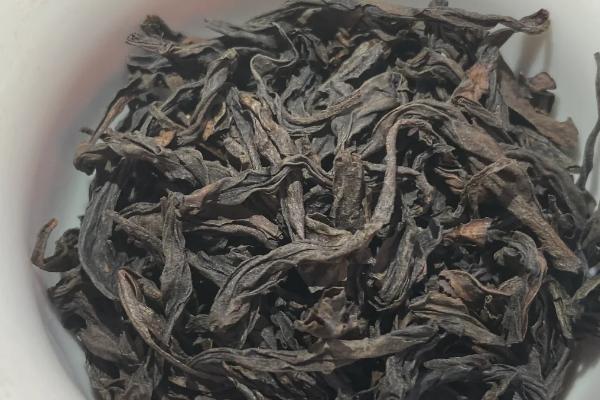 牛栏坑肉桂是哪种茶，属于乌龙茶也是武夷茶里面的一个品种