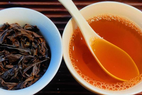 牛栏坑肉桂是哪种茶，属于乌龙茶也是武夷茶里面的一个品种
