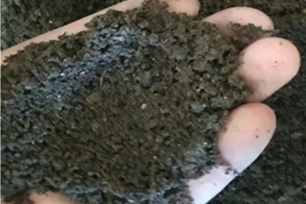 蚯蚓粪能不能直接种花，与园土或蛭石混匀后才能使用