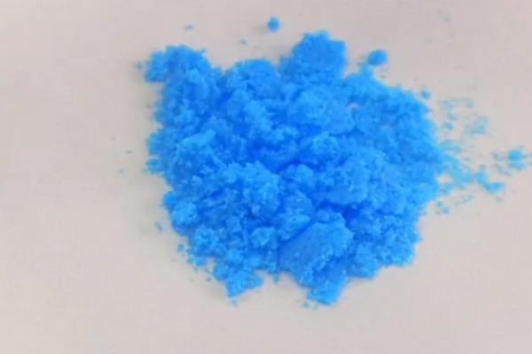 一亩鱼塘要放多少硫酸铜，通常需要根据水温而定
