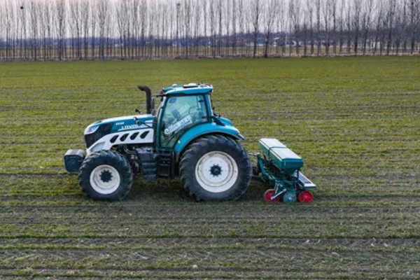 拖拉机作业应遵循哪些要求，主要有以下10点