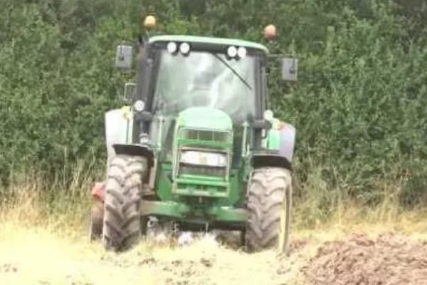 拖拉机作业应遵循哪些要求，主要有以下10点