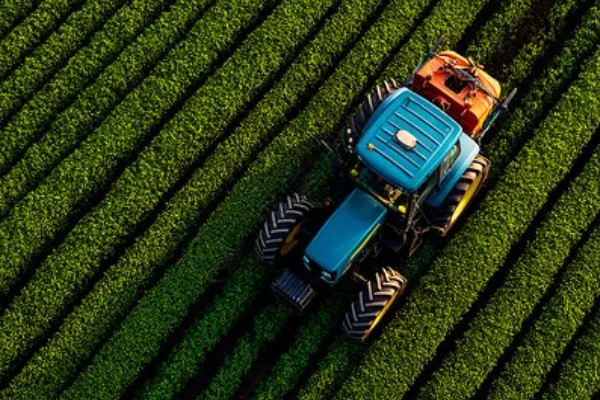 拖拉机作业应遵循哪些要求，主要有以下10点