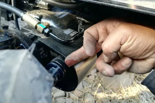 拖拉机作业应遵循哪些要求，主要有以下10点