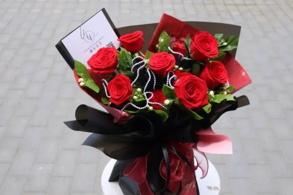 送玫瑰花的寓意,不同朵数的寓意不同