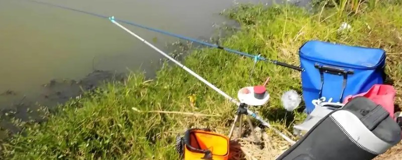 鱼竿调性和硬度有什么区别，前者指鱼竿的受力弯曲点、后者指竿体的抗弯曲能力