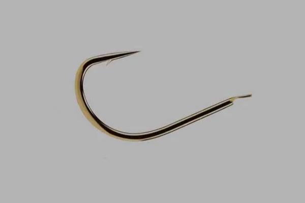 不同钩型的适钓鱼种，袖钩适合垂钓中小型鱼类