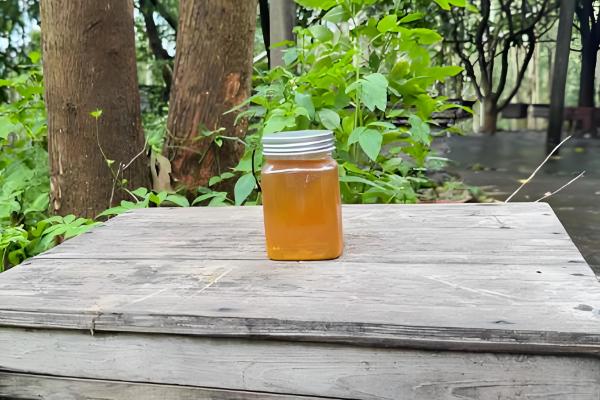 为什么乌桕蜜结晶粗，是真蜂蜜固有的物理特性