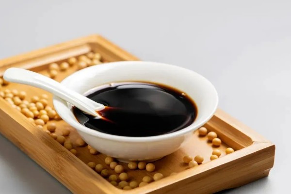 酱油能浇绿萝吗，酱油可以浇绿萝