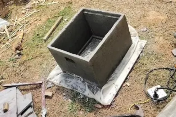 蜂箱有蚂蚁如何解决,洗净晒干可重新使用