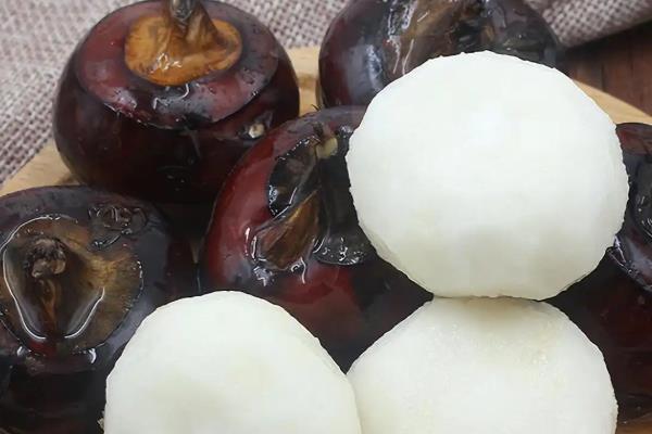 长在水里的水果有哪些，有荸荠、菱角等