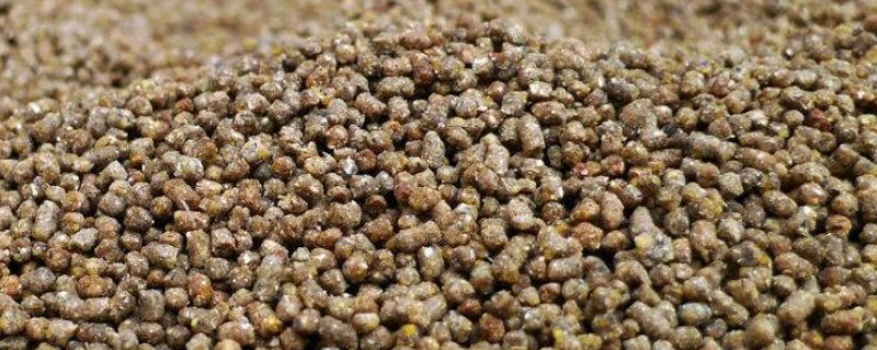 预混料与全价料的区别，成分和使用方式均不同